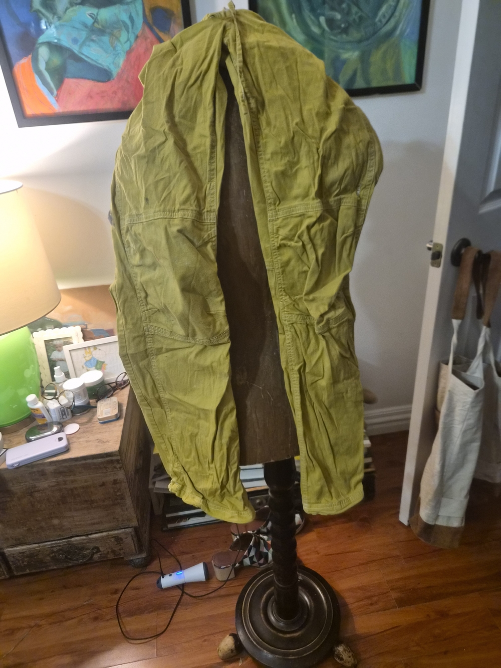 Prana Olive Cargo Pants in Chartreuse Green